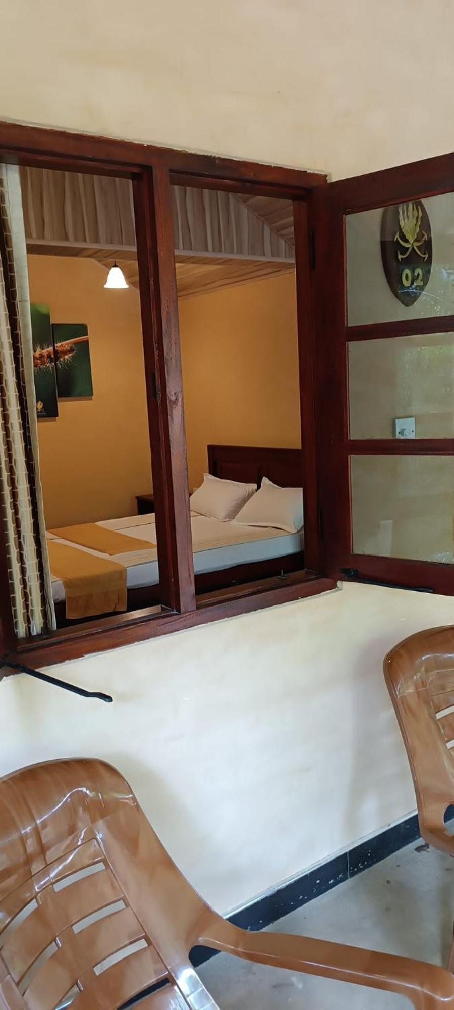 Hotel Niyagala Lodge สิกิริยา ภายนอก รูปภาพ