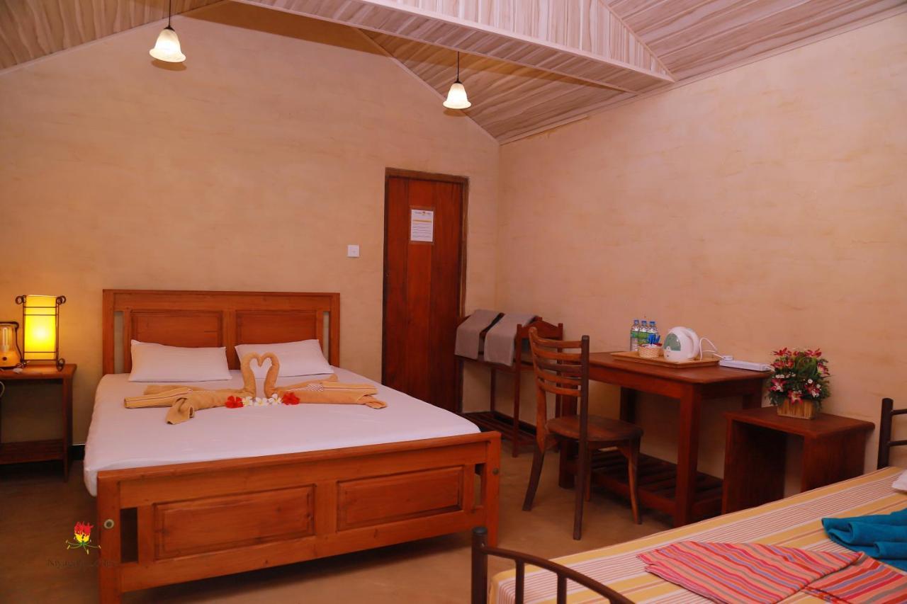 Hotel Niyagala Lodge สิกิริยา ภายนอก รูปภาพ